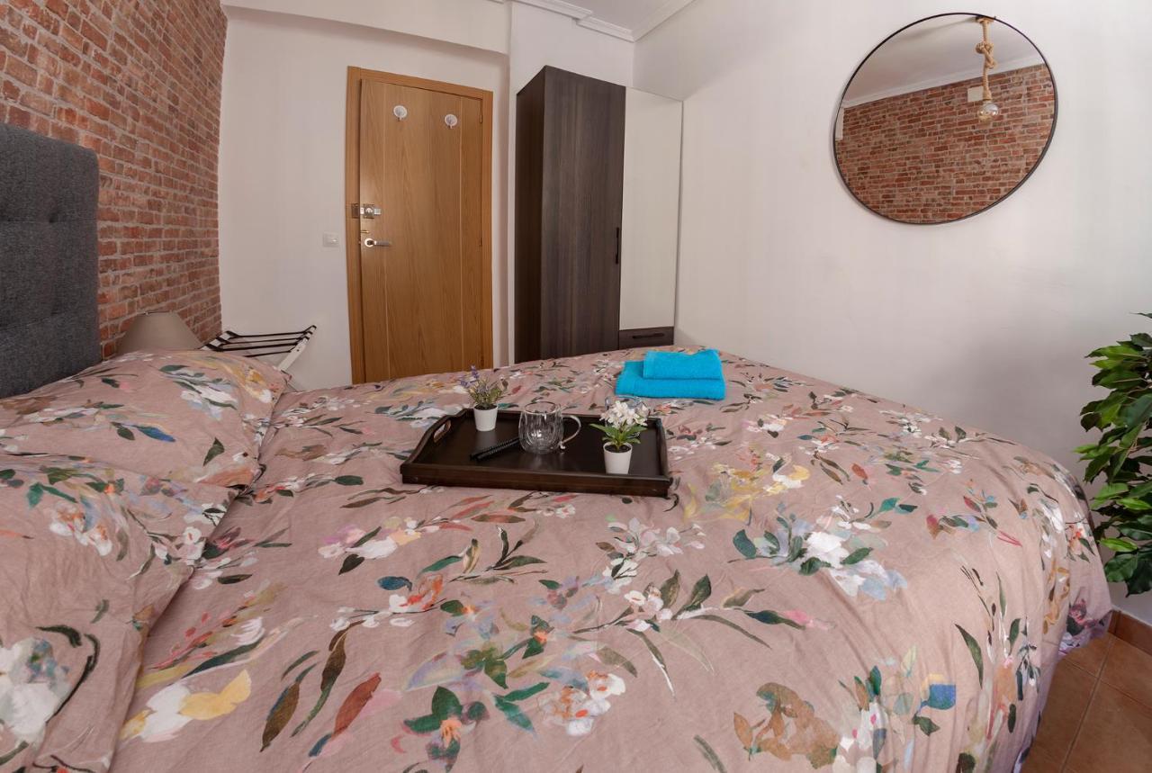 Luxury Artistic Digital Nomad 2 Bedroom W/Terrace Валенсія Екстер'єр фото